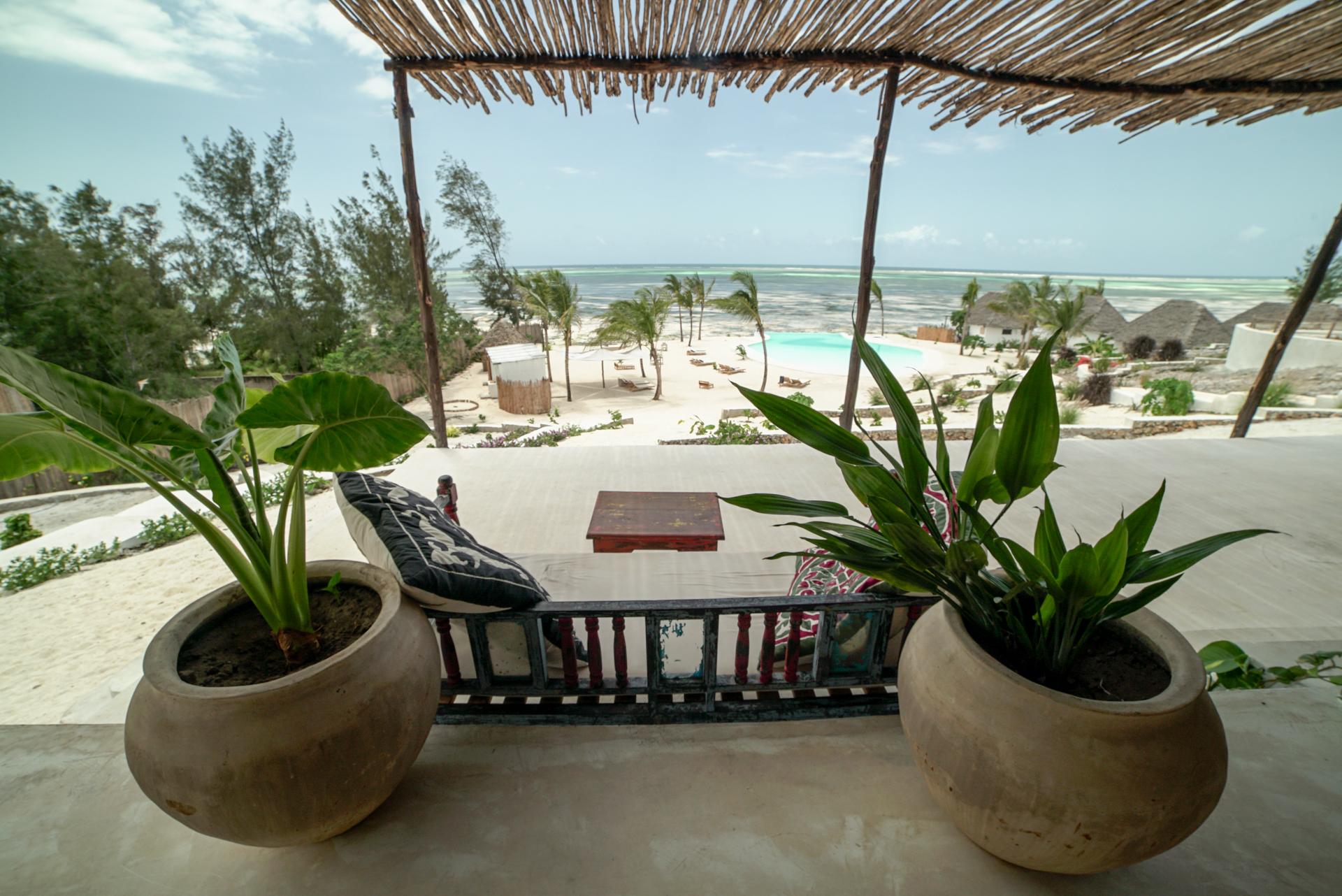 Zanbluu Beach Hotel Кивенга Екстериор снимка