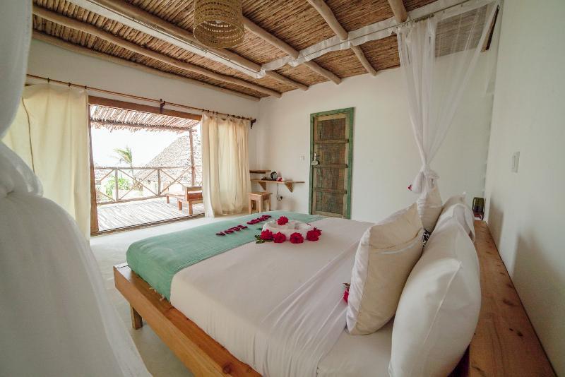 Zanbluu Beach Hotel Кивенга Екстериор снимка