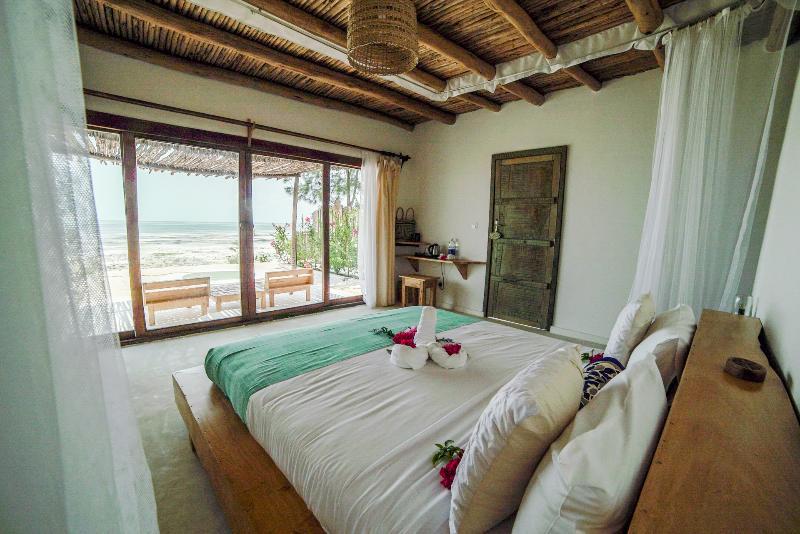 Zanbluu Beach Hotel Кивенга Екстериор снимка